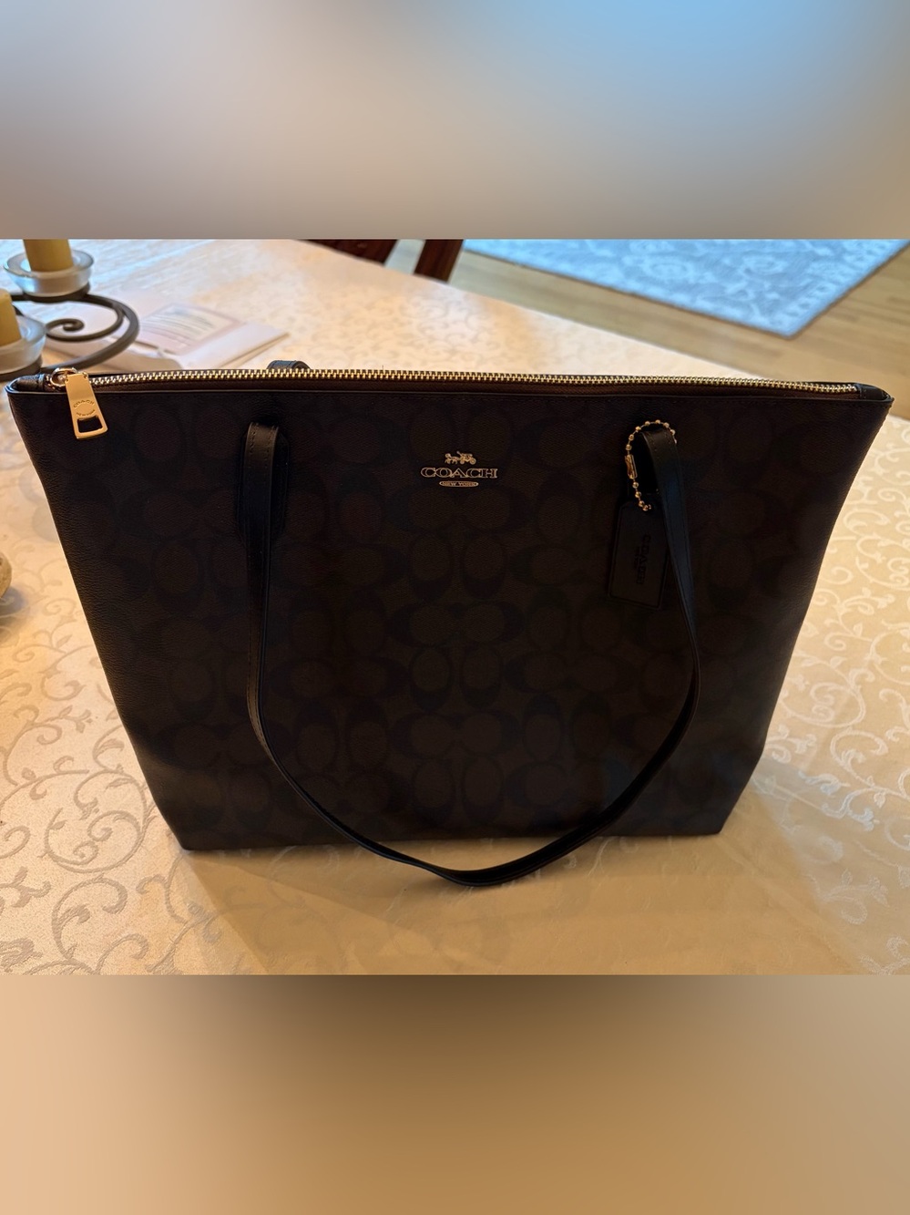 Coach Classic Brown 🤎 and Black 🖤 Signature Tote with Gold Logo and Hardware - Picture 2 of 13